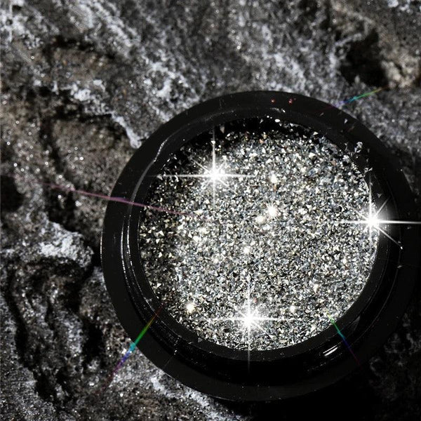 yas-diamond-glitter-geolenn-3_600x