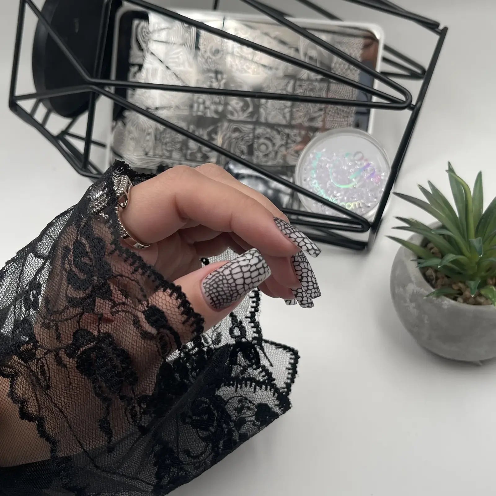 5467-Stamping-Lac-Black-15ml-GN-2048&#215;2048