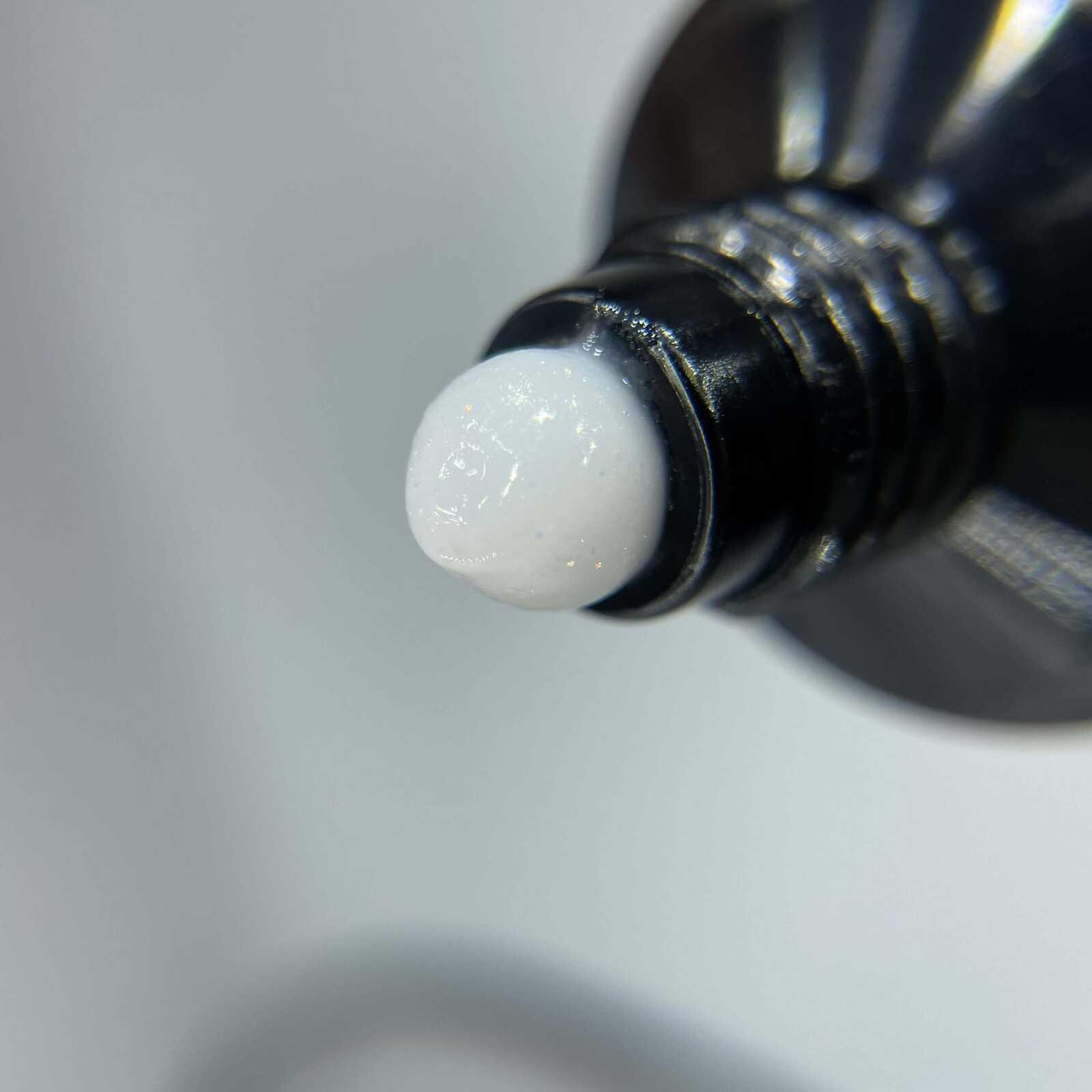 sparkle-milky-white-scaled